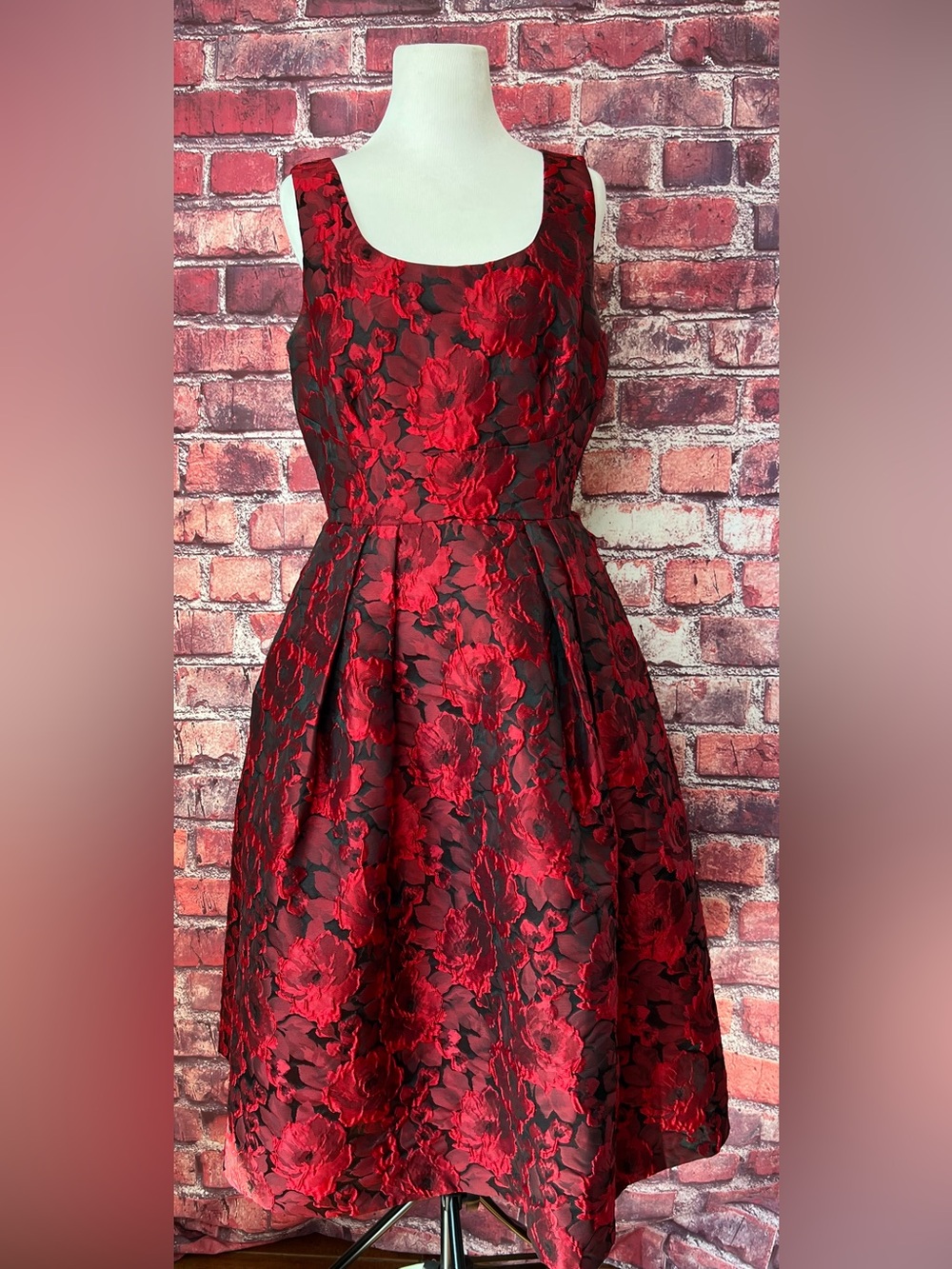 Ivanka Trump Red Black Rose Floral Jacquard Dress 8